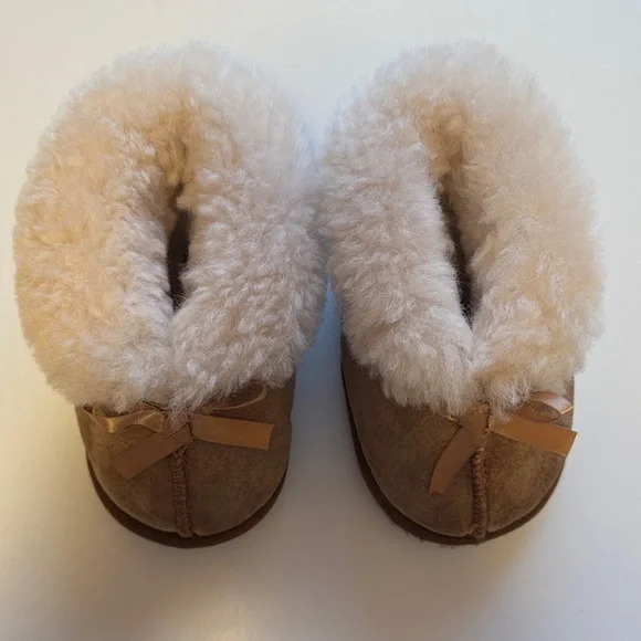 Lands' End Tan Kids Slippers with Faux Fur - Picture 1 of 4